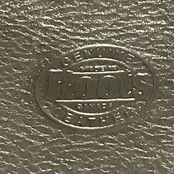 Roots XL leather briefcase - Picture 11 of 16